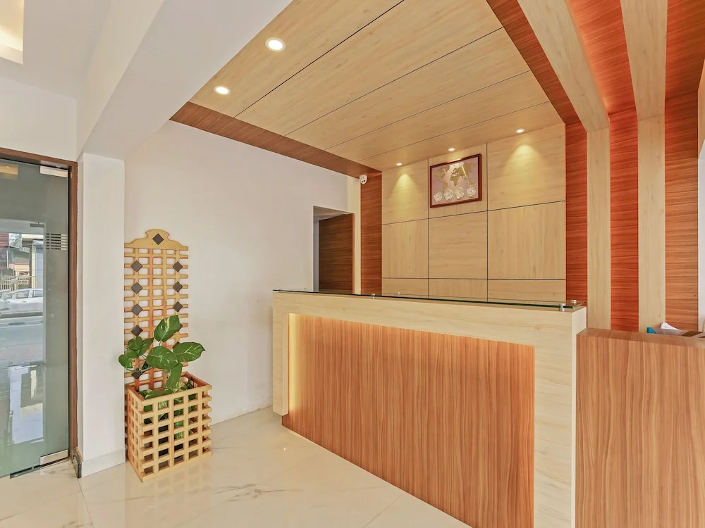 Treebo Goodland Residency - 500m from Railway Station