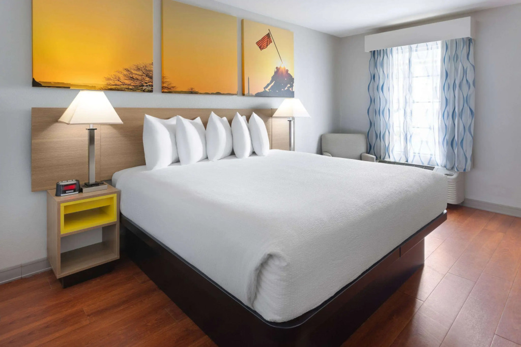 Days Inn by Wyndham Americus