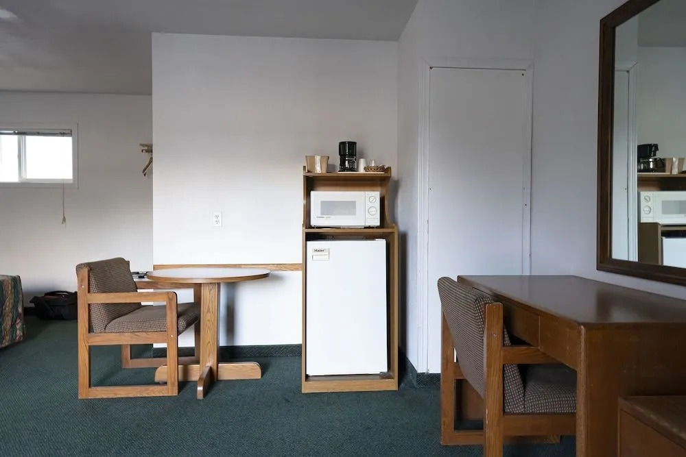 Budget 8 Motel