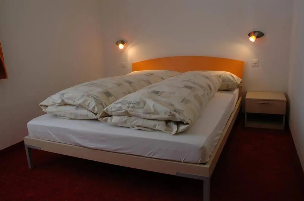 ABA-Sporting Apartment House
