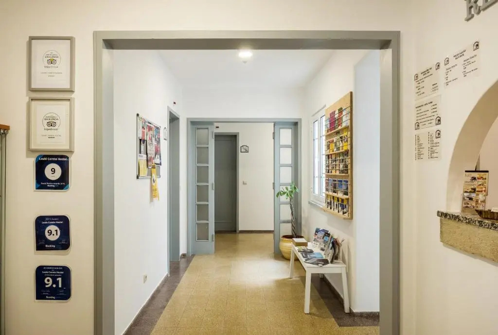 Loule Coreto Hostel