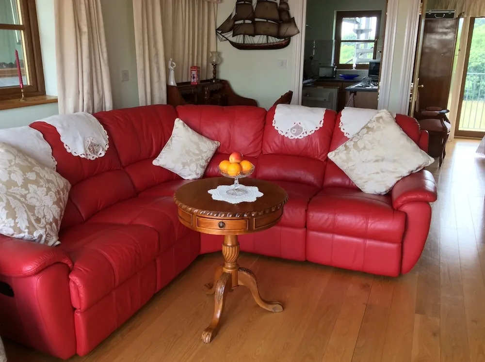The Luxury Bluebell Apartment Suite With Wheelchair Access