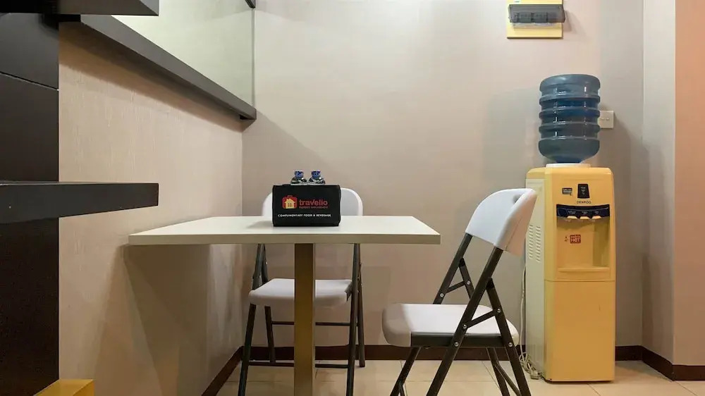 Cozy and Nice 2BR Apartment at Maple Park Sunter By Travelio