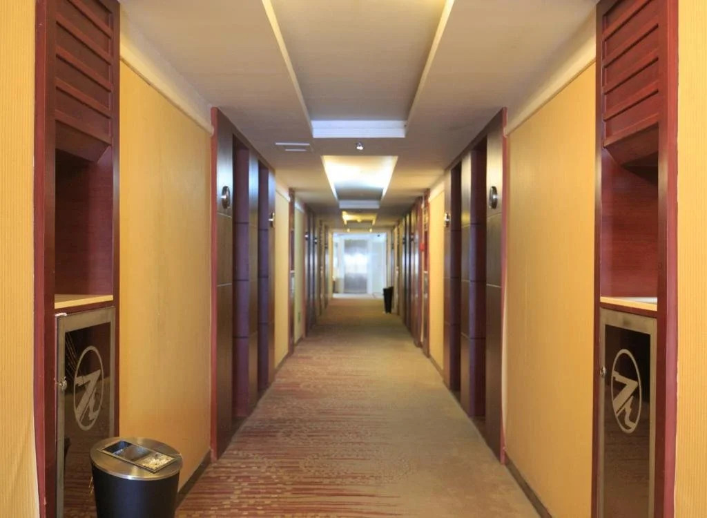 Dragon Hotel