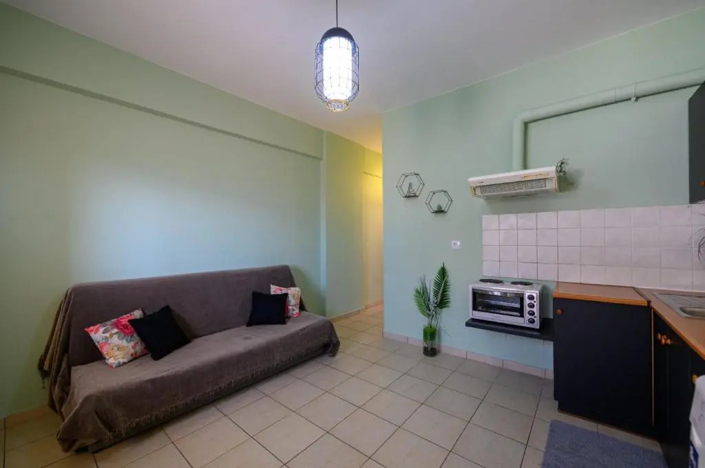 Rea Apartment " 1 minute from the beach "