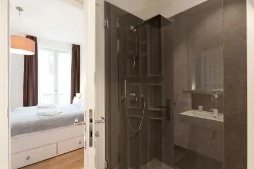 FIRST SELLIN Apartement 23