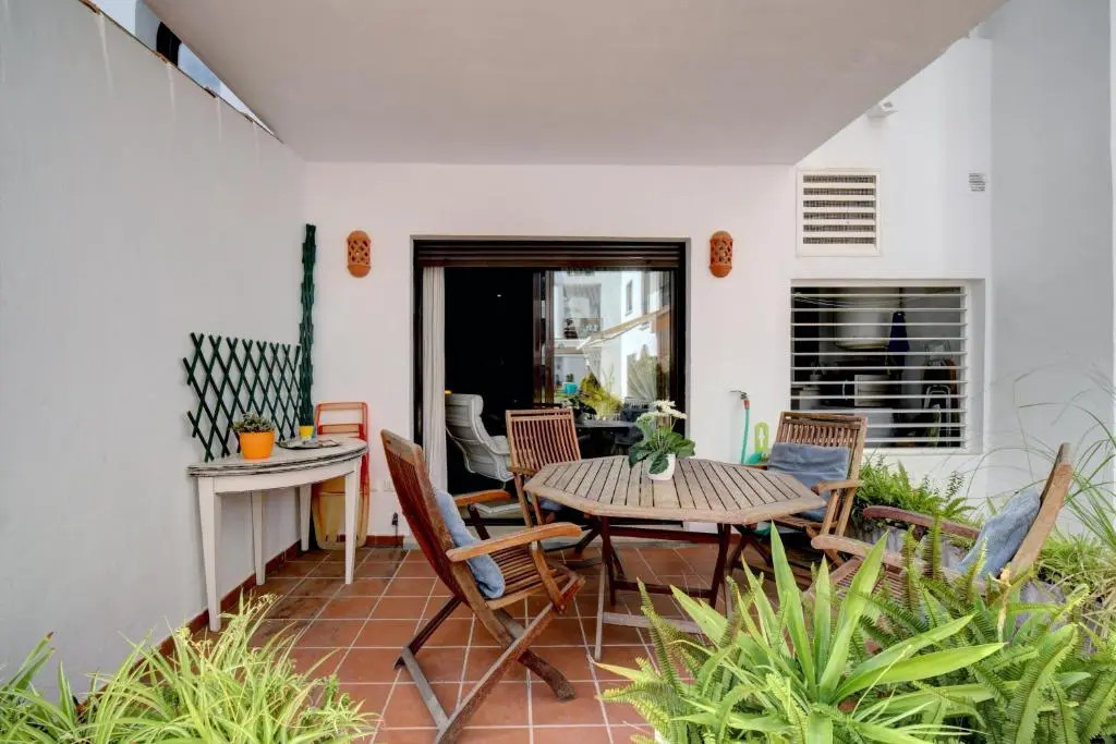 Apartamento 409 Marina Real Puerto de la Duquesa playa