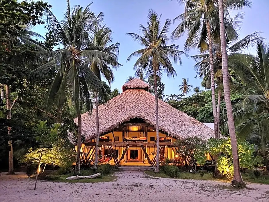 Coral Eye Boutique Resort and Marine Outpost