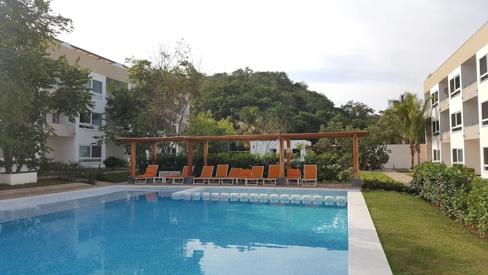 9 Bahias Condos con club de playa
