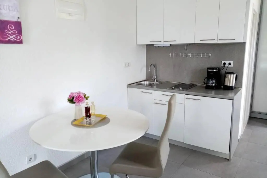 Studio apartman Iva