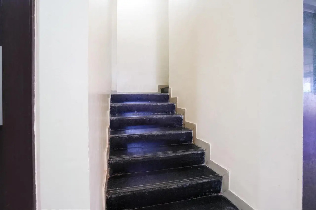 FabHotel Sai Govind