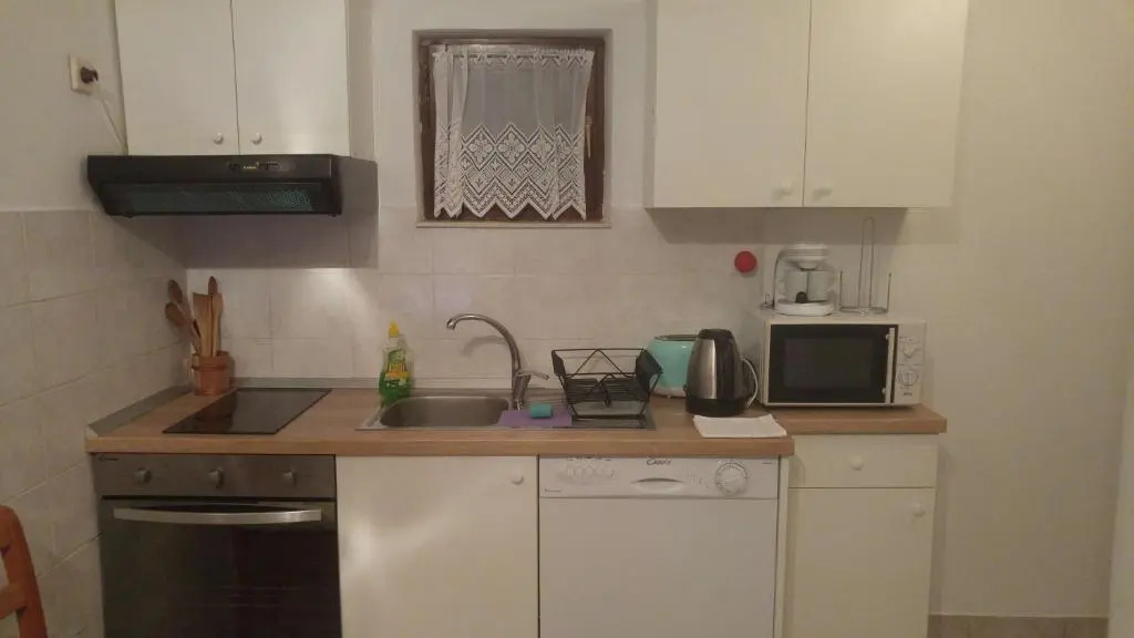 Vera Apartment 1