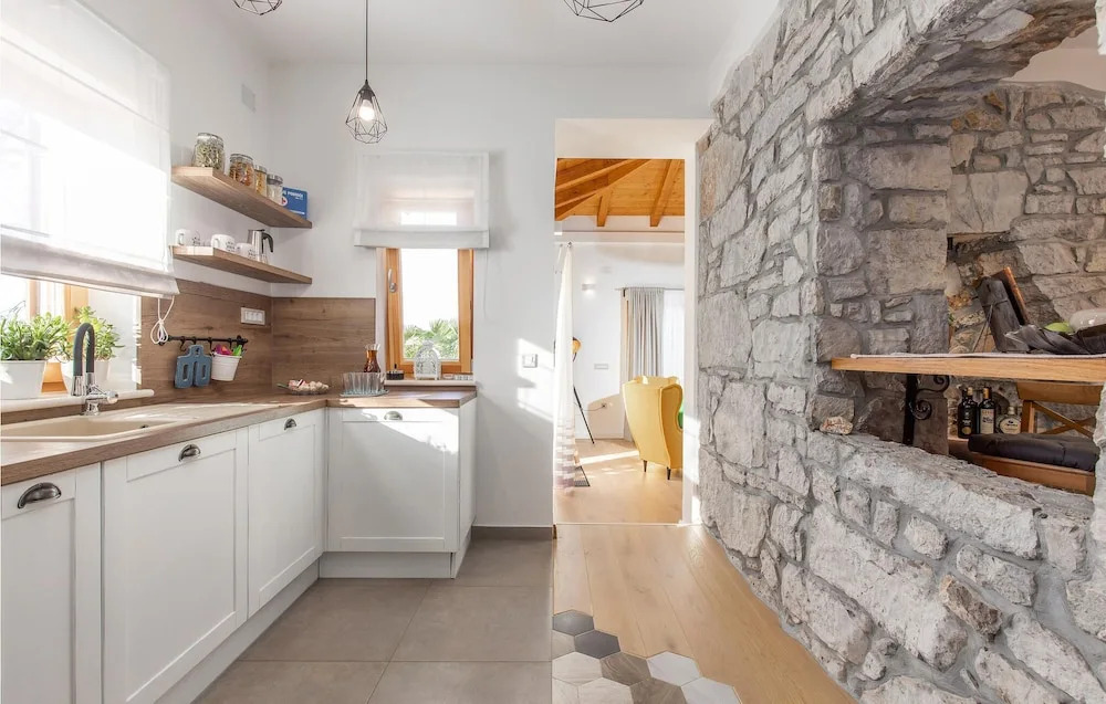 Amazing Home in Krk With Sauna, Wifi and 4 Bedrooms