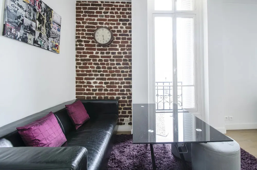 Luxury Apartment in Paris-Champs Elysées
