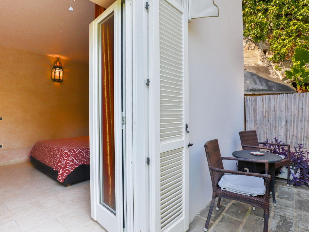 Luxury room with sea view in Amalfi ID 3929