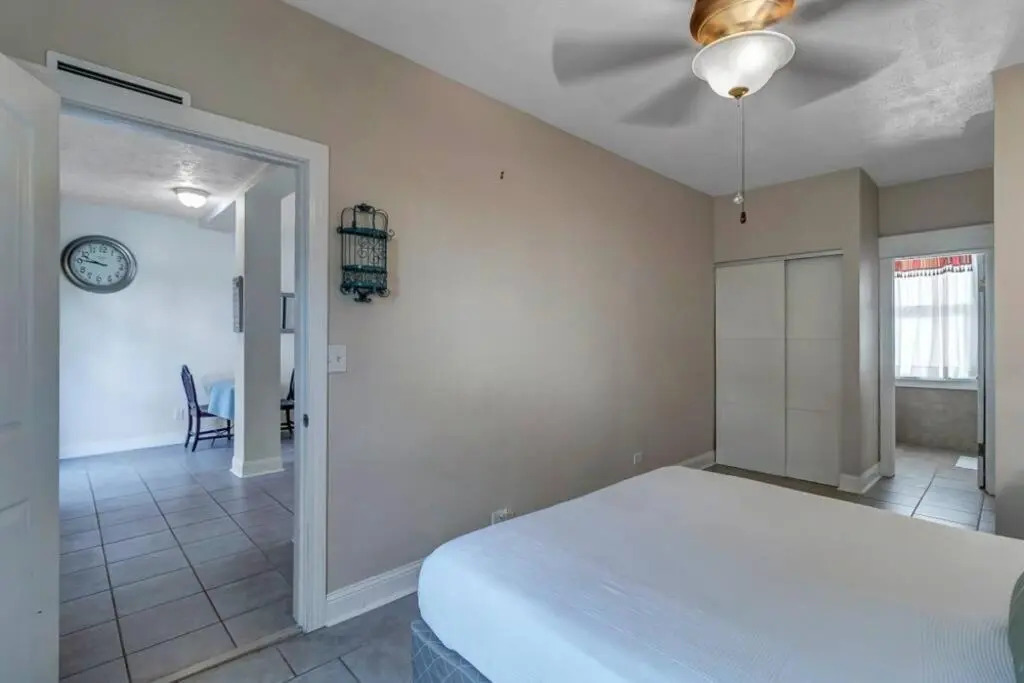 Charming 1st floor apt in the heart of Springfield