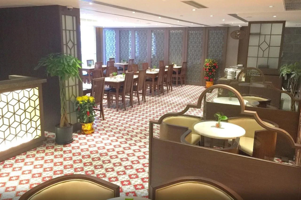 Largos Hotel