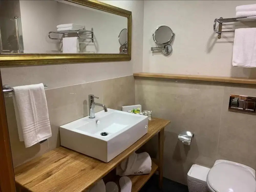 C-Hotel Neve Illan