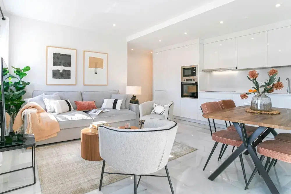 Magnificent 2 bd Apartment Facing the Cathedral Constituci n III