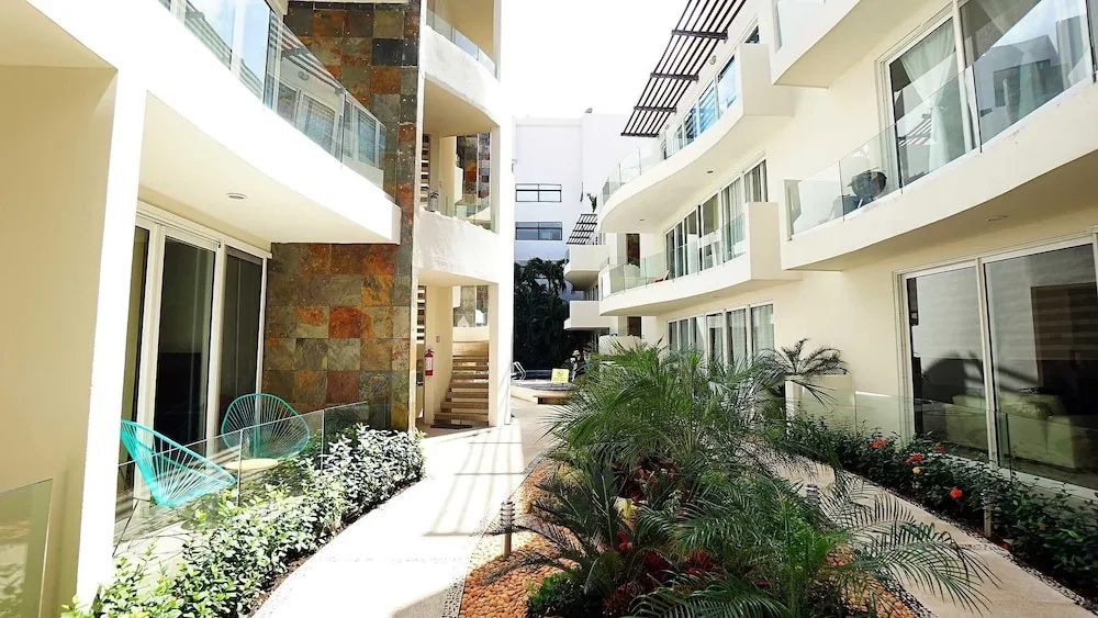 Playa Ge 302 B 2 Bedroom Condo