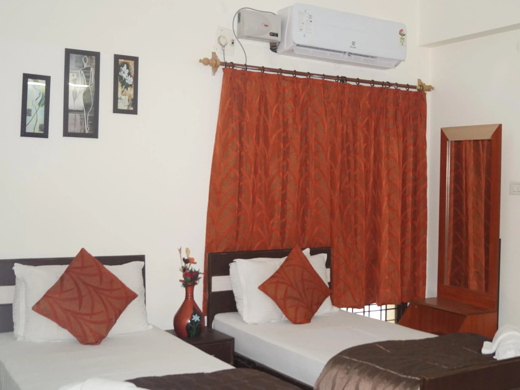 Hotel NirmalVilla Cherry Service Apartment