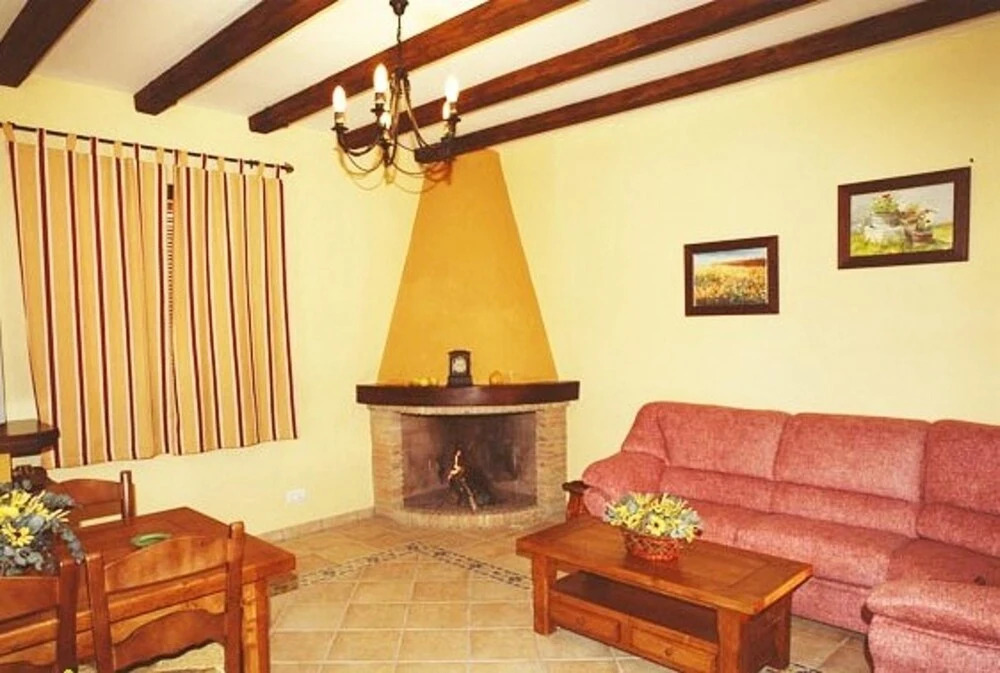House With 5 Bedrooms in Carcabuey, With Wonderful Mountain View, Priv
