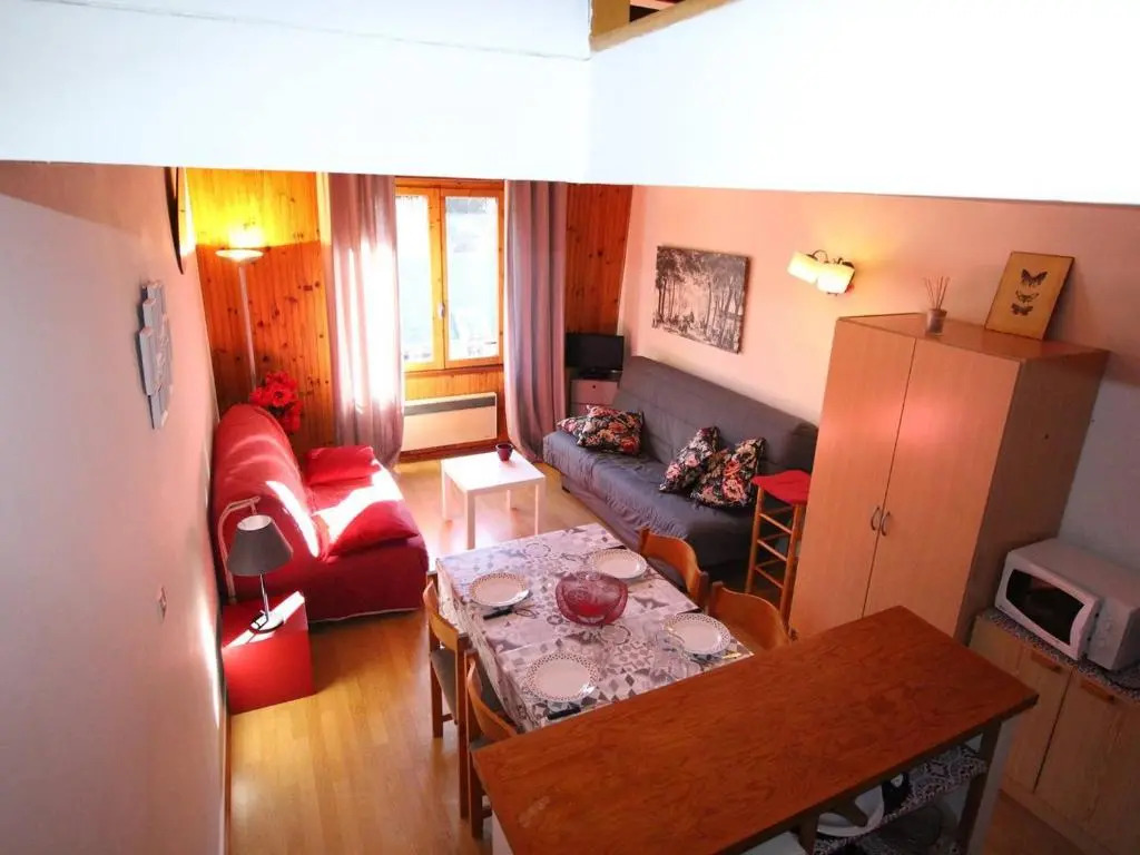 Appartement Bagnères-de-Luchon, 1 pièce, 4 personnes - FR-1-313-124