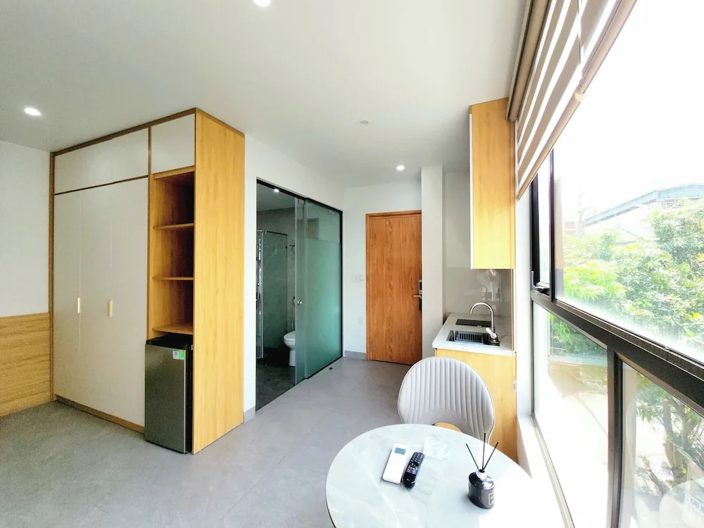 The LuxHomes Royal Apartment