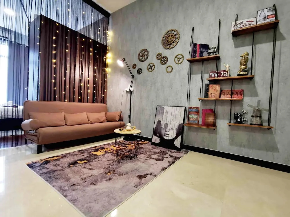 Attic Home Melaka Silverscape Residence & Jonker