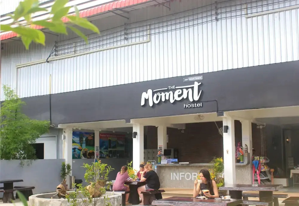 OYO 1147 The Moment Hostel
