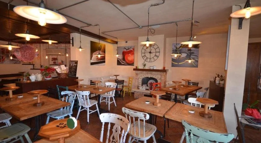 Mastro Titta Pizza Eat & Sleep
