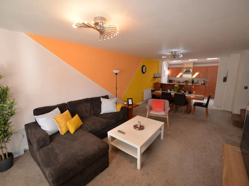 Delightful Holiday Home in Warwick near Castle