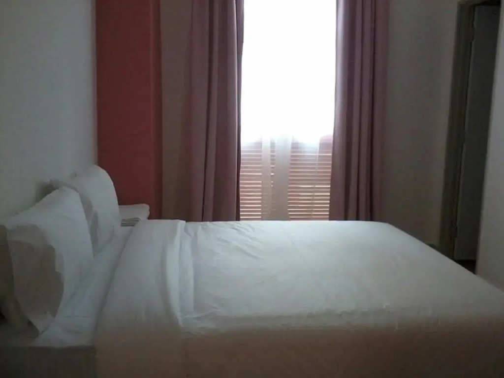 YY48 Hotel