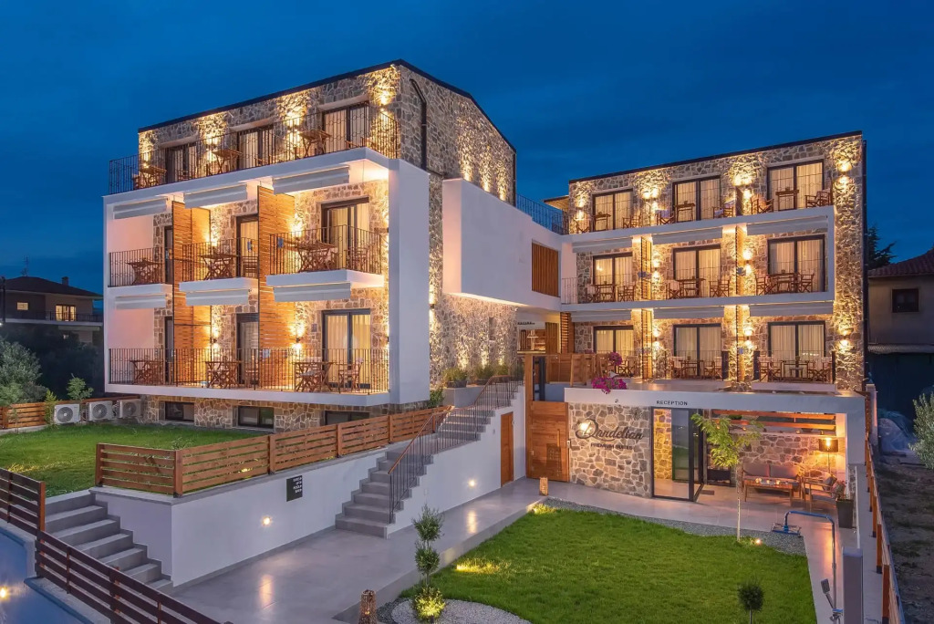 Dandelion Suites
