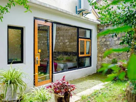 Nanzha Fuchang Bridge Family Vacation Homestay (Wuzhen Scenic Area Branch)