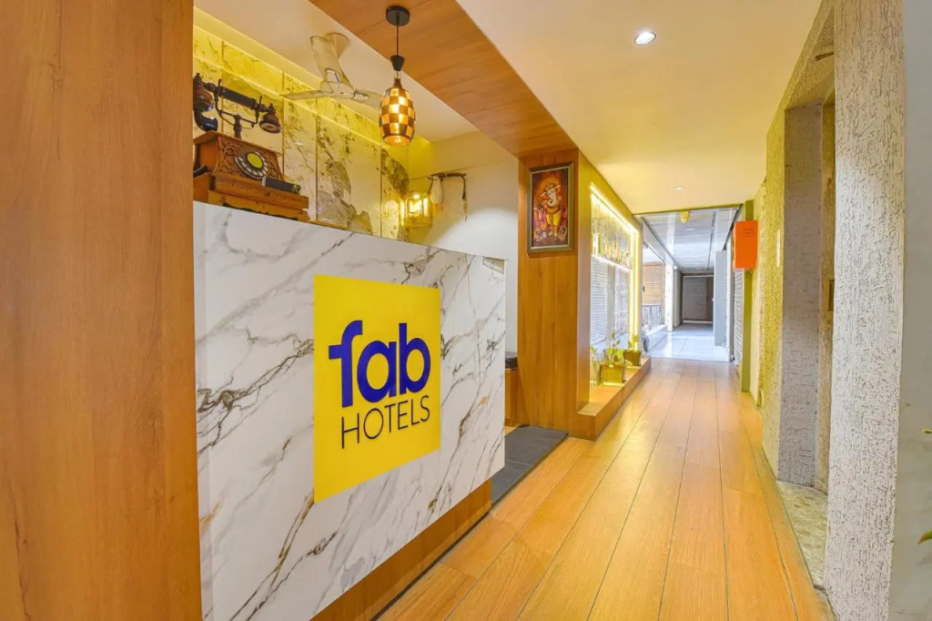 Fabhotel Udhna Inn