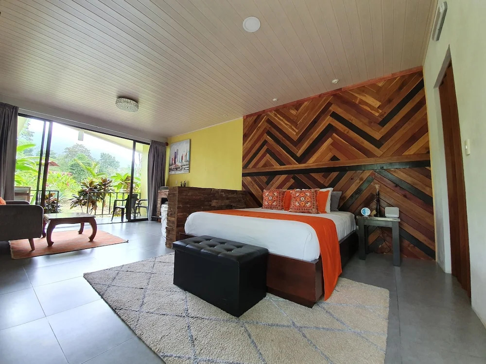 Yellow Tree Suites