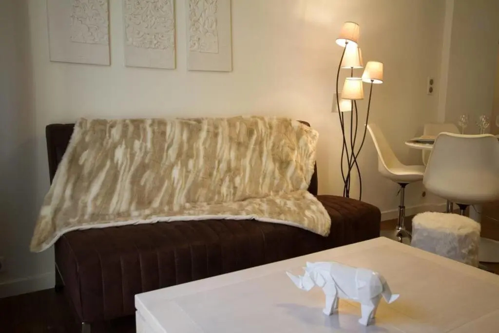 Pretty 3 rooms in the city center