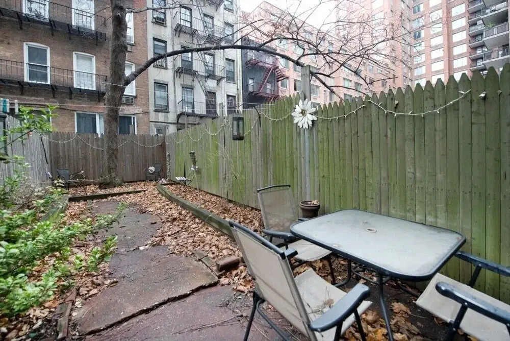 Charming Upper East Side Studio w/ Private Garden