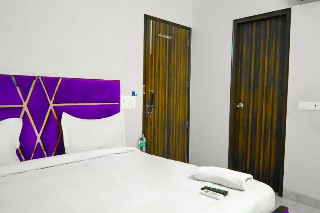 Hotel O SKY Residency