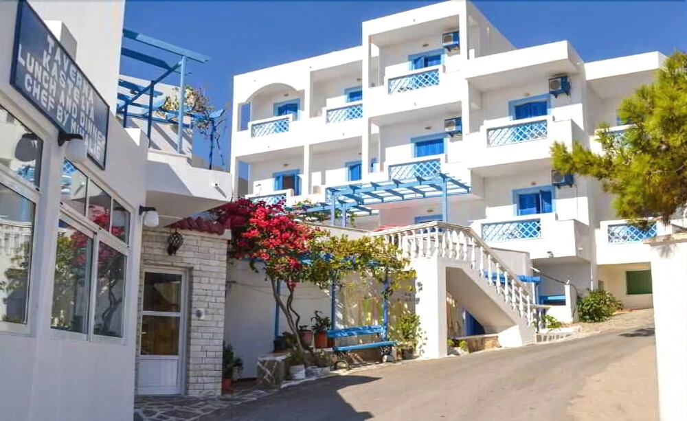 Castelia Bay Hotel