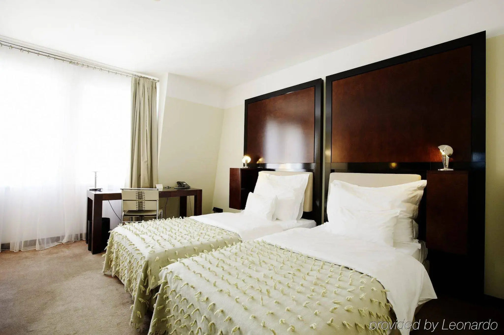 Maximilian Hotel