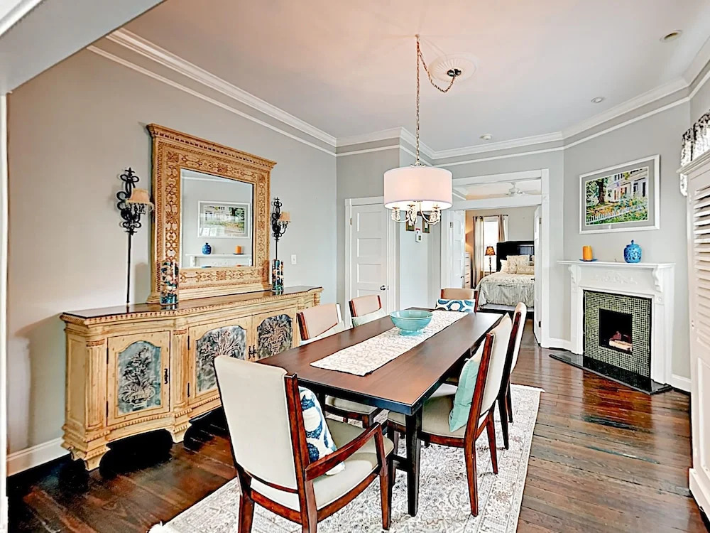 Classic Charmer W/ Luxe Interior - Amazing Locale! 2 Bedroom Home