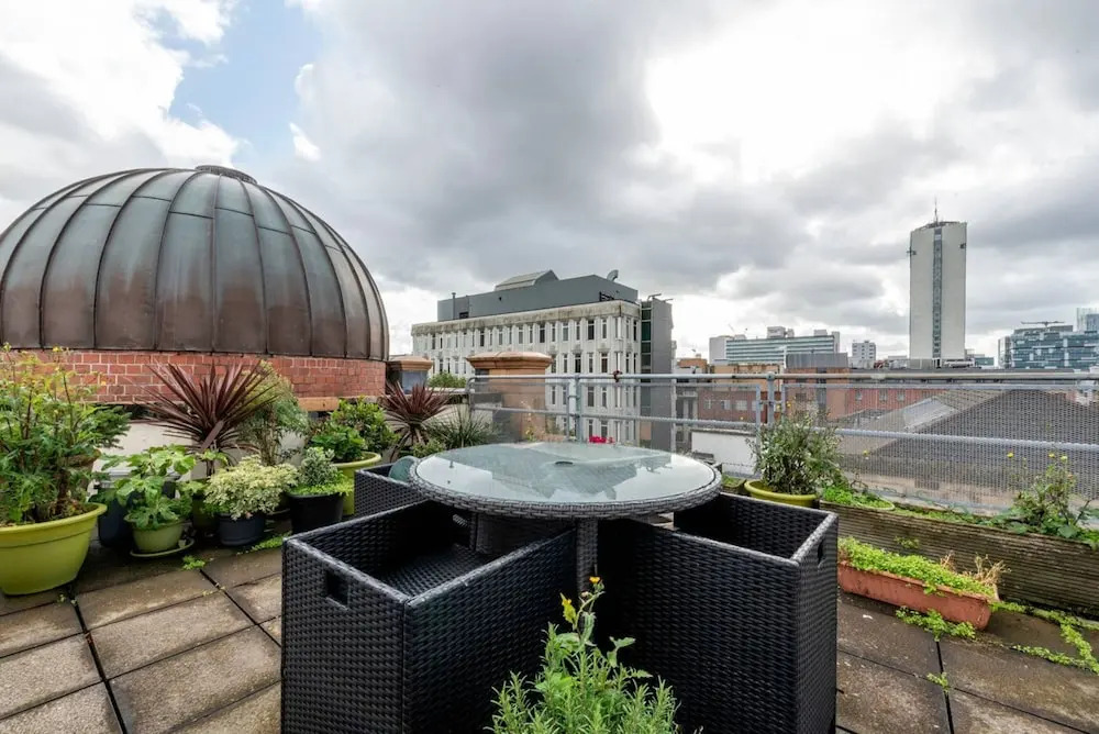 Beautiful Penthouse Apartment In Northern Quarter