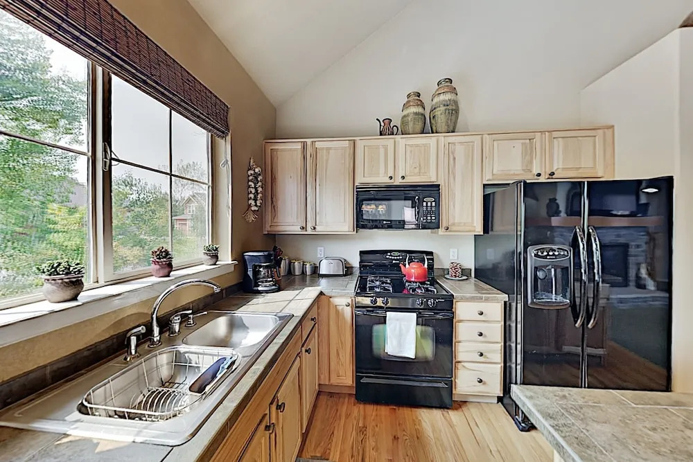 100bsc0q 3 Bedroom Home