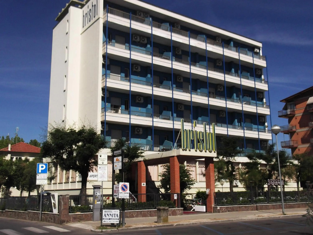 Hotel Bristol - Koolibry Hotels