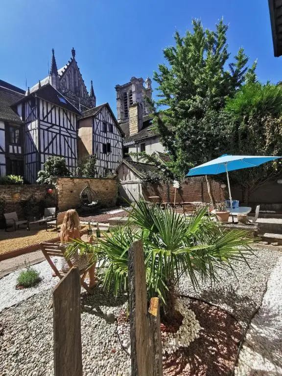 Le Chat De La Cathédrale - Calme - Jardin - Wifi