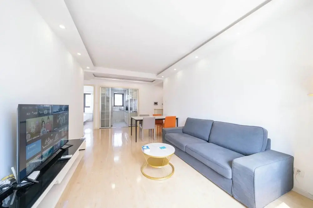 Tyms 2BR APT Xujiahui Dacheng Residence