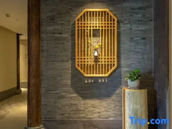 Pinman Hotel (Changsha Xiangjiang Fortune Financial Center Guanshaling Metro Station)
