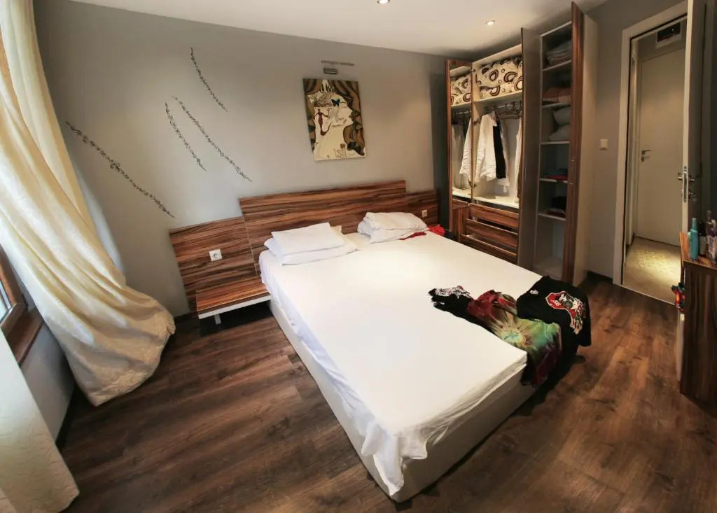 JBH Hotel